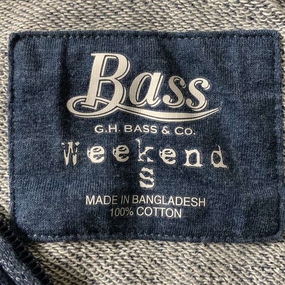 G.H. Bass & Co. Weekend Hooded Sweatshirt Size Small, good condition - Picture 3 of 4